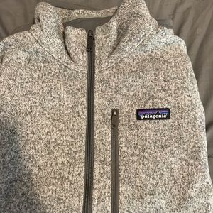 Large silver Patagonia sweatshirt